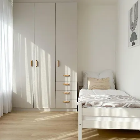 Modern Holesovice * Πράγα