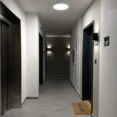 Modern Holesovice * Πράγα